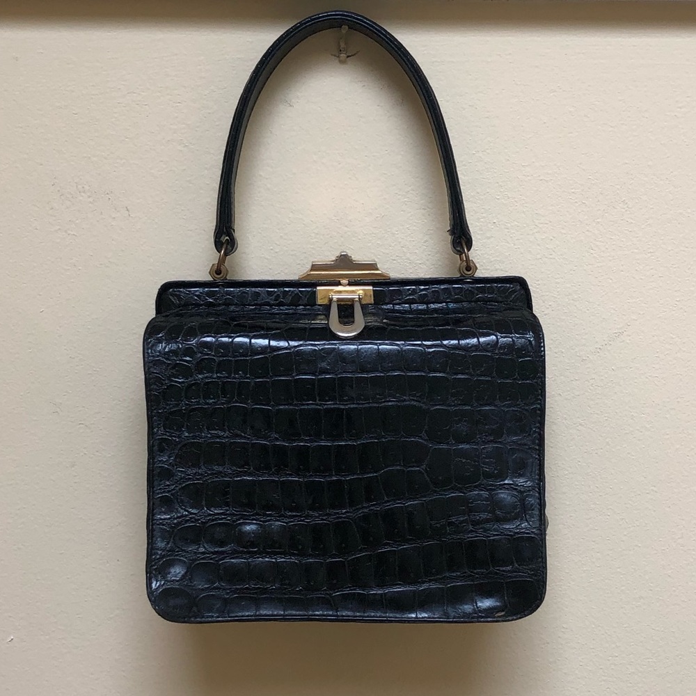 🐊 Saks vintage (genuine) alligator skin bag 🐊